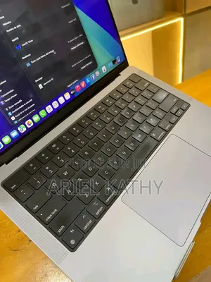 Nouveau HP 290 G4 All-in-One 16GB Intel Core Ultra 7 SSD 500GB