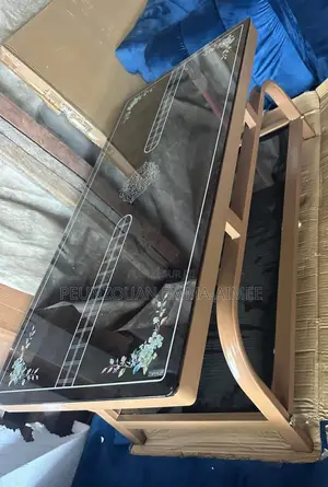 Emma Shopping