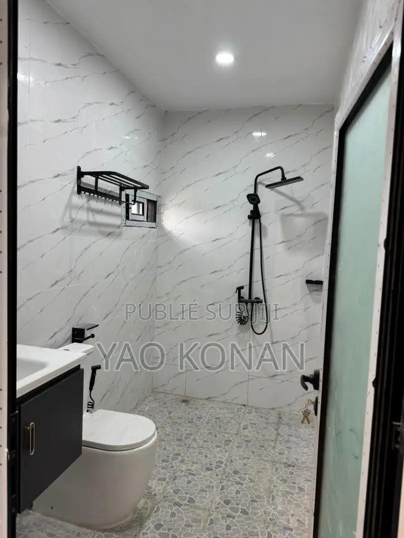2chbre Appartement dans Wil, Bingerville à Louer