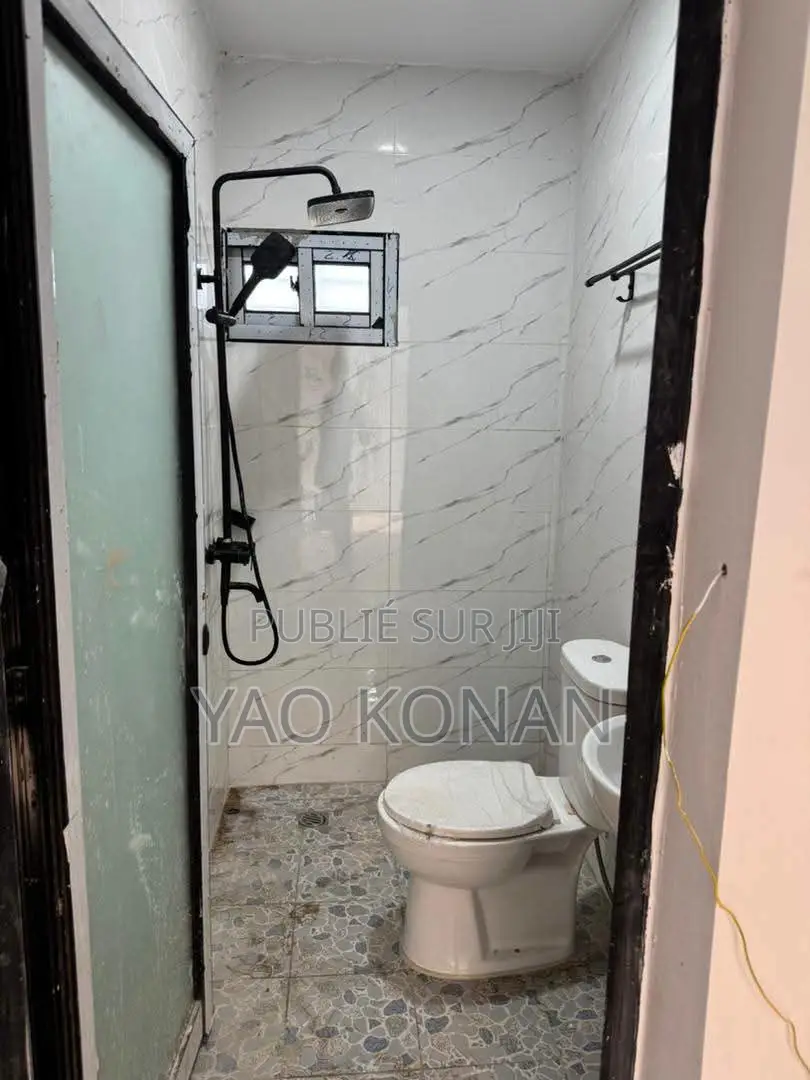 2chbre Appartement dans Wil, Bingerville à Louer