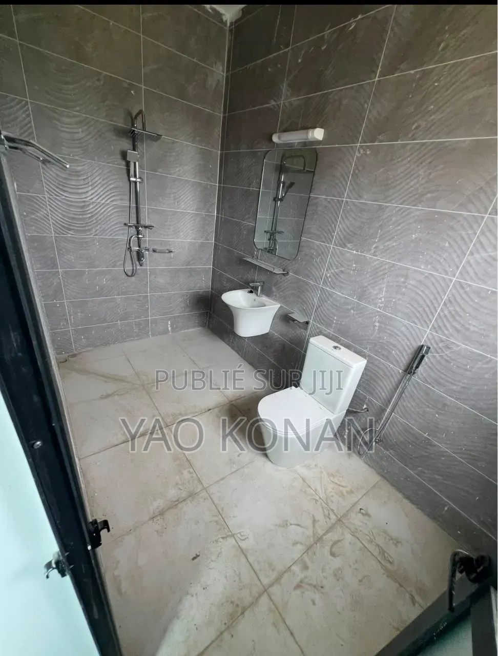 3chbre Villa dans Bingerville à Louer