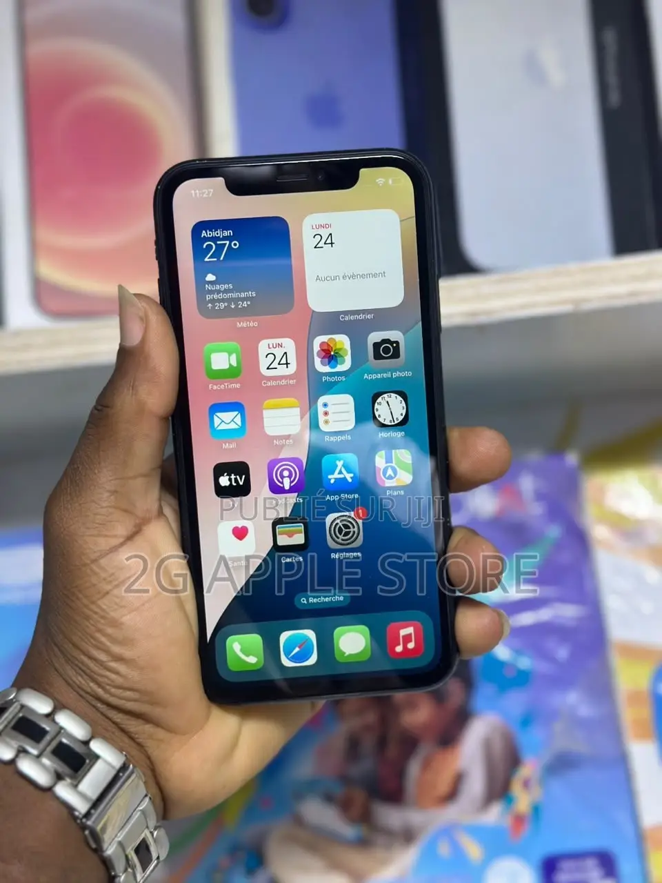 Nouveau Apple iPhone XR 64 GB Noir