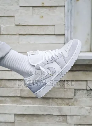 Nike SB Authentique
