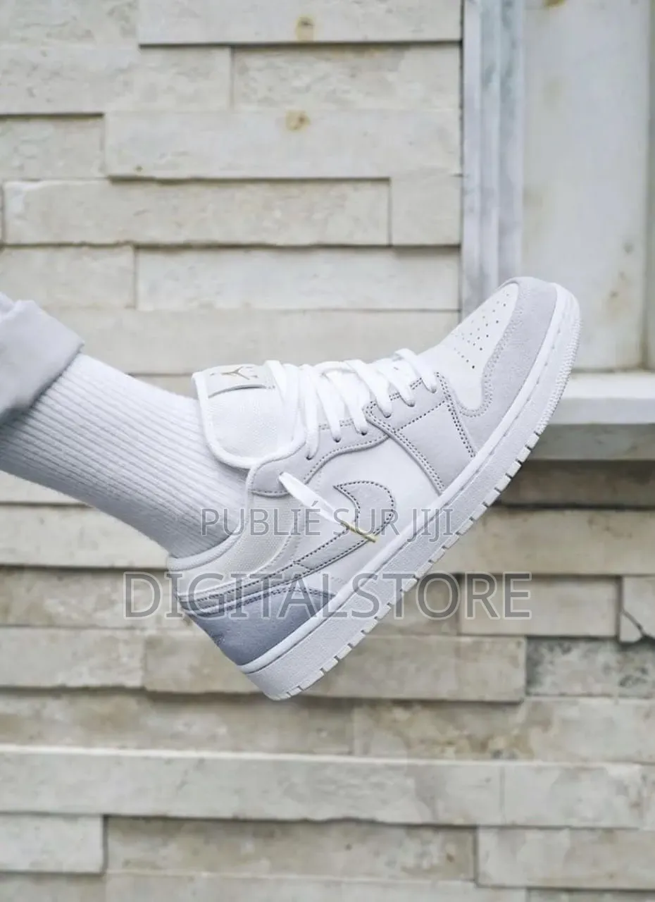 Nike SB Authentique
