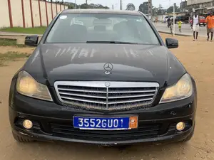 Mercedes-Benz C200 2013 Noir
