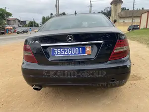 Mercedes-Benz C200 2013 Noir