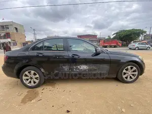 Mercedes-Benz C200 2013 Noir