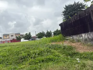 Vente Terrain Résidentiel 906 M2 À Cocody Centre