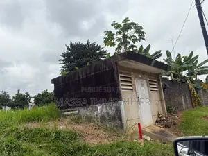 Vente Terrain Résidentiel 906 M2 À Cocody Centre