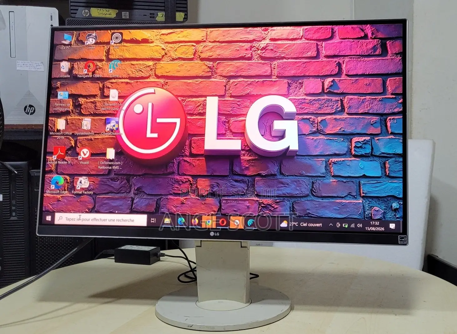 Ecran 4K LG 27" Ultra UHD 3840 X 2160