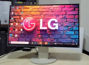 Ecran 4K LG 27" Ultra UHD 3840 X 2160