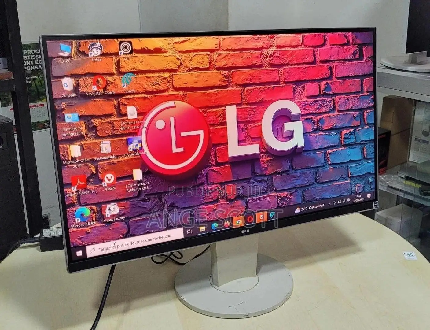 Ecran 4K LG 27" Ultra UHD 3840 X 2160