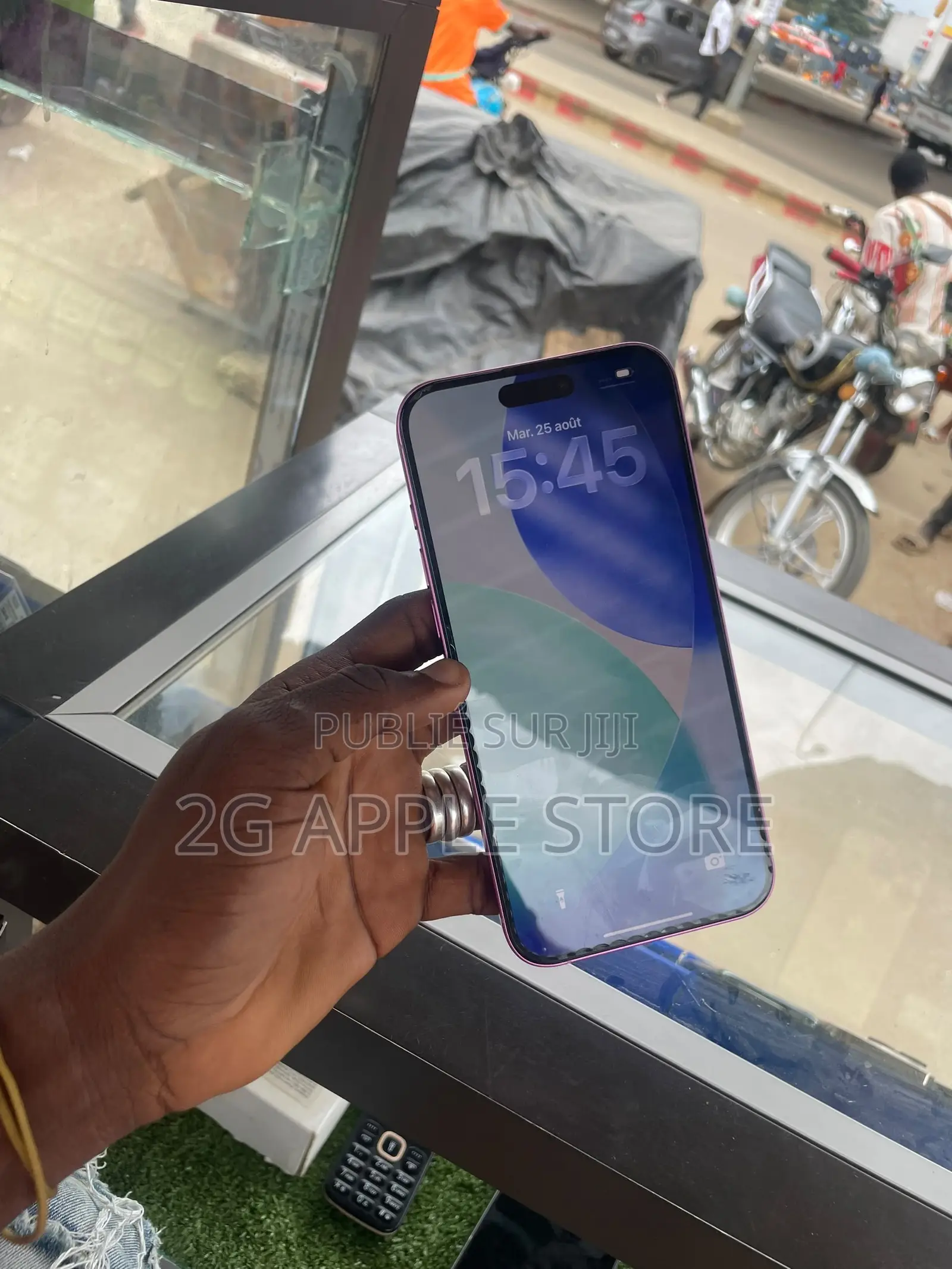 Nouveau Apple iPhone 16 Plus 128 GB Rose