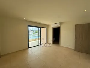 4chbre Villa dans Regis, Cocody à Louer