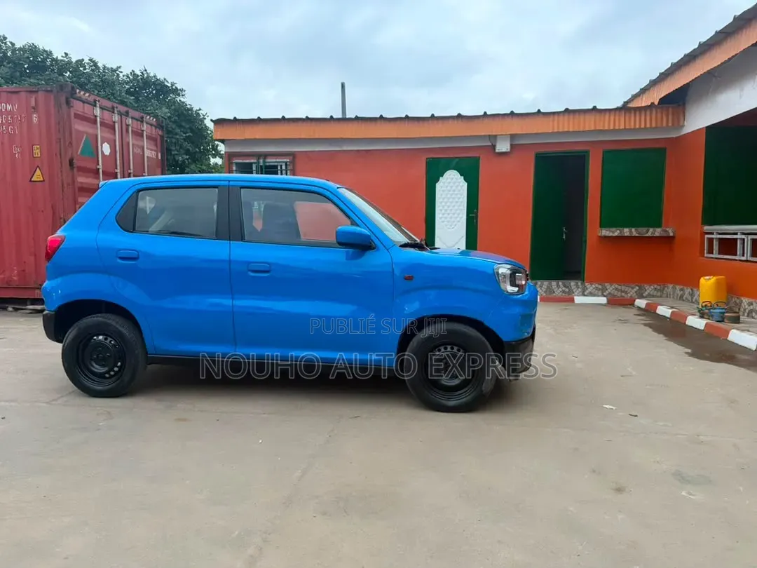 Suzuki S-Presso 2024 Bleu