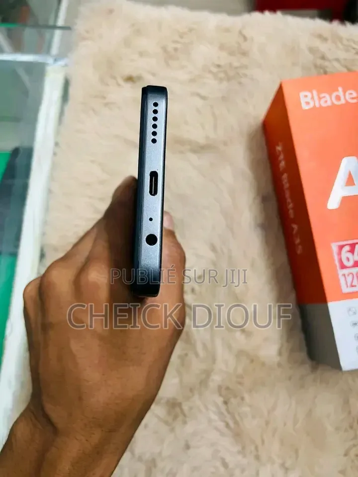 Nouveau ZTE Blade A35 64 GB Noir