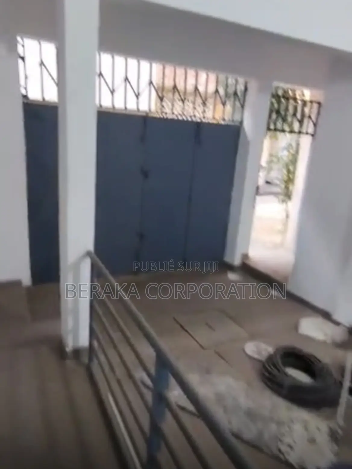 4chbre Duplex dans Beraka Corporation, Cocody à Vendre