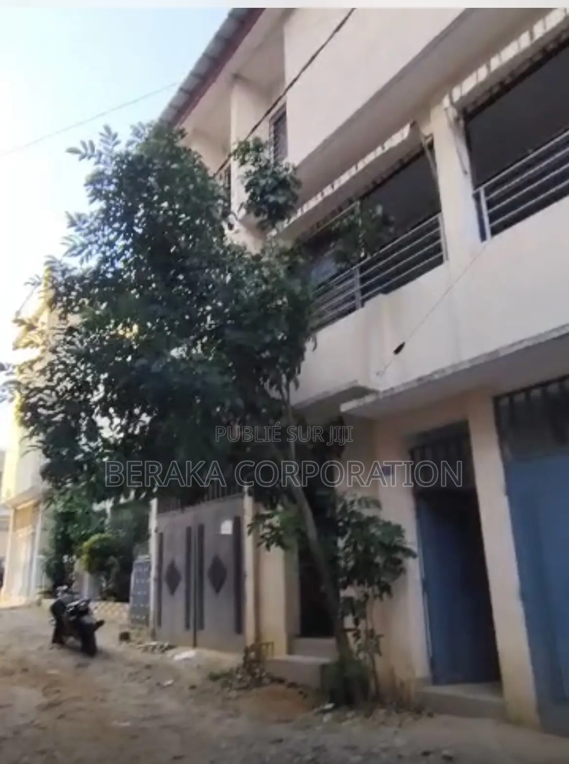 4chbre Duplex dans Beraka Corporation, Cocody à Vendre