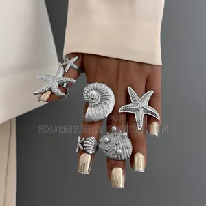 Ensemble De Bagues Unique en Forme De Fleur Ouverte.