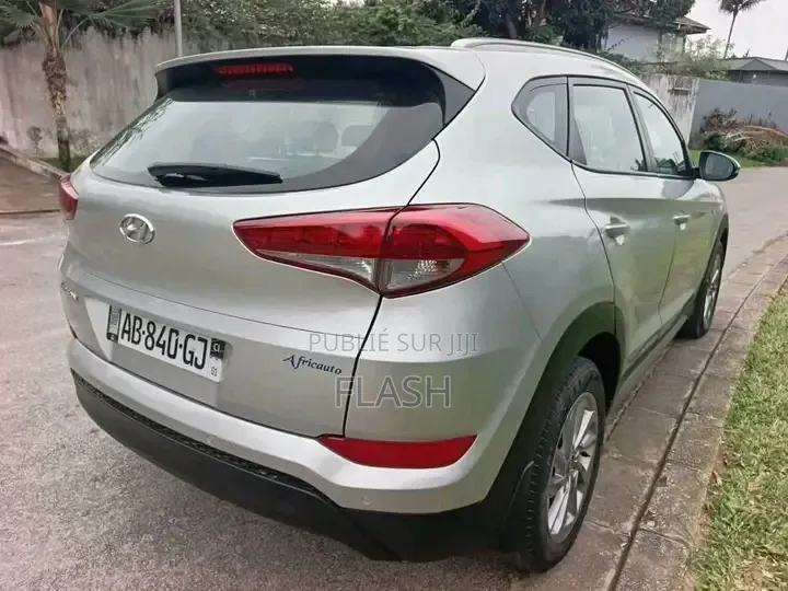 Hyundai Tucson 2016 Gris