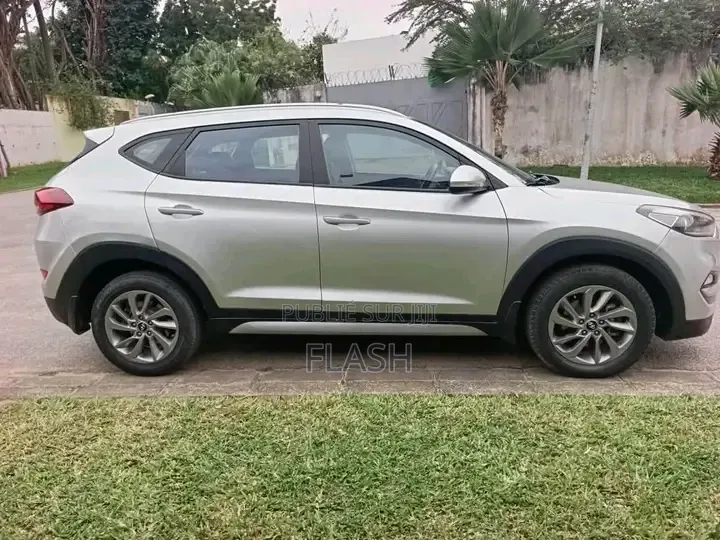 Hyundai Tucson 2016 Gris