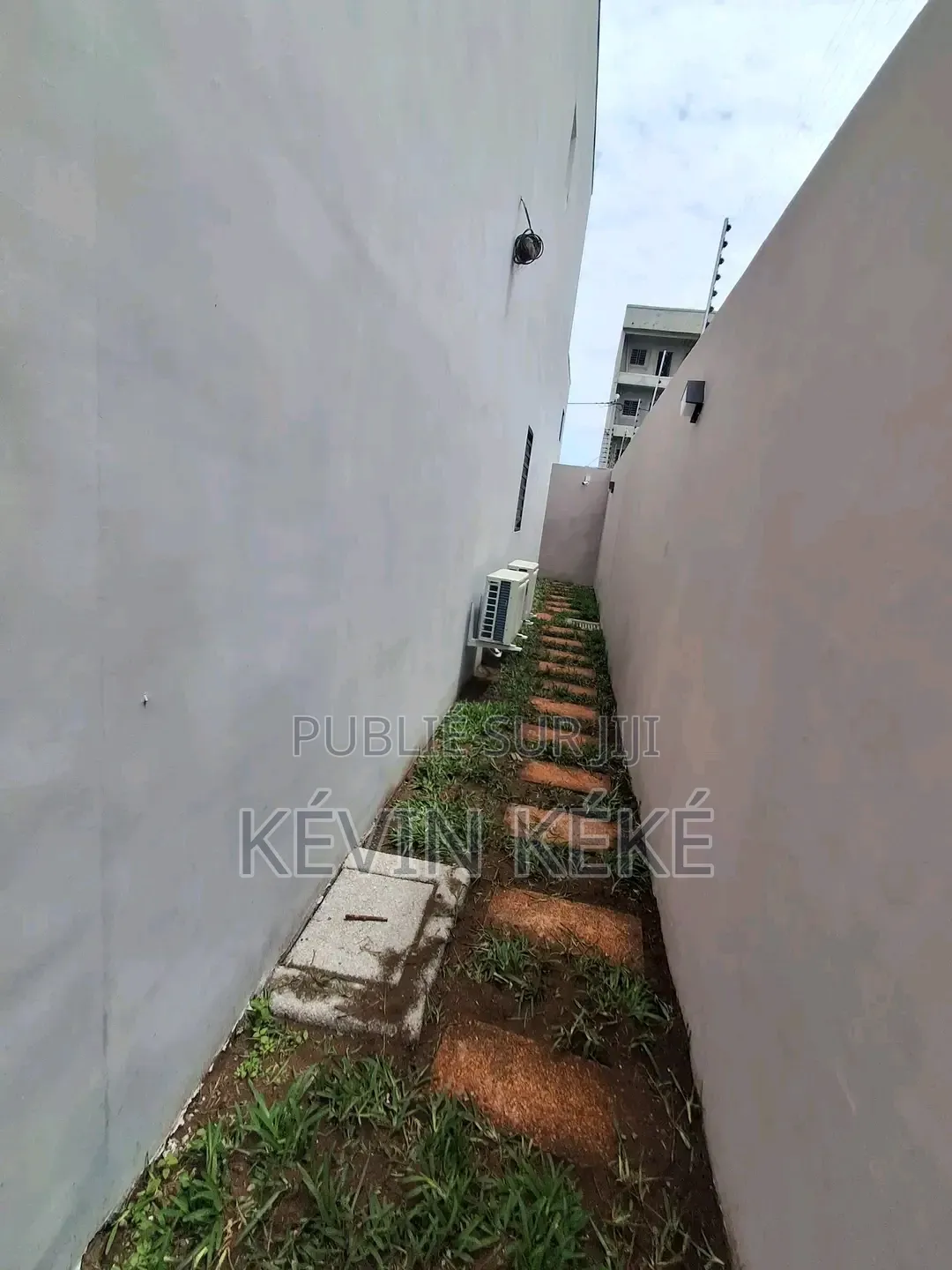 4chbre Duplex dans Grâces Immobilier, Bingerville à Louer