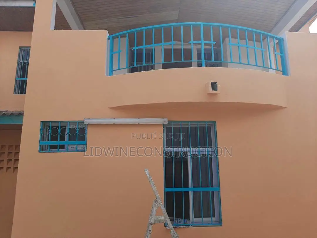 6chbre Appartement dans Cocody à Vendre