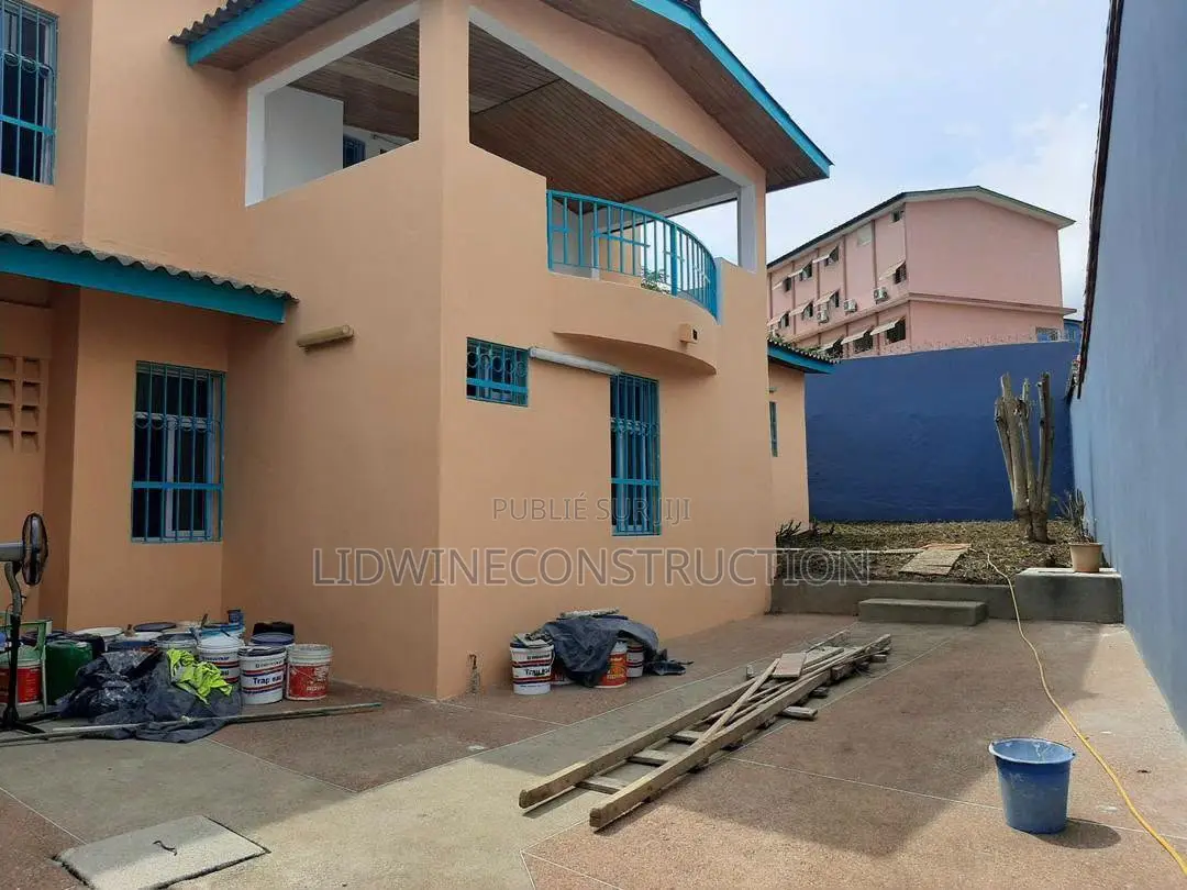 6chbre Appartement dans Cocody à Vendre