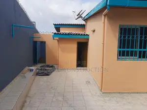 6chbre Appartement dans Cocody à Vendre