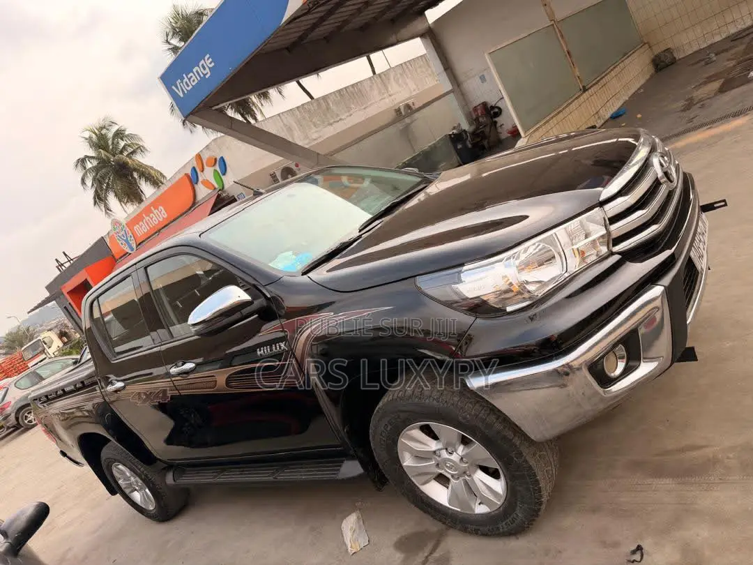 Toyota Hilux Revo Double Cab Petrol 2.7 AWD 2020 Noir