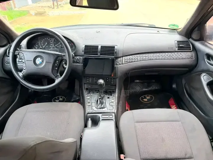 BMW 3 Series 2004 Noir