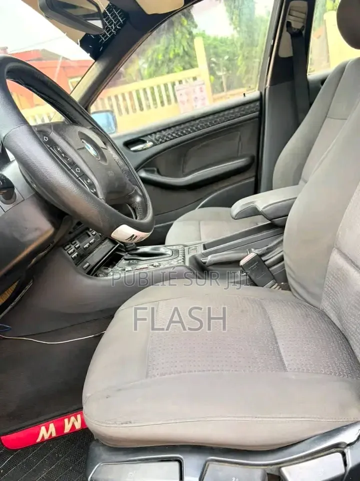 BMW 3 Series 2004 Noir