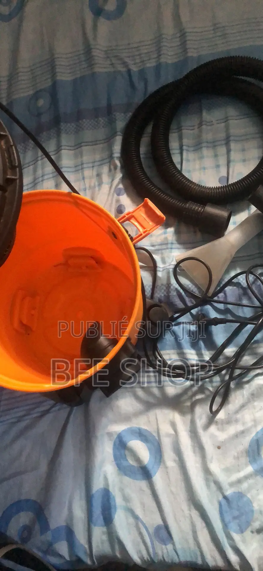 Aspirateur À Eau Et Poussière