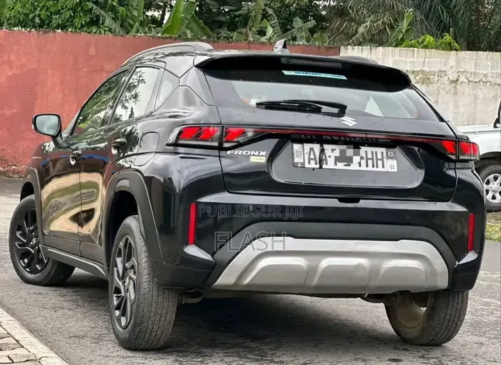 Suzuki Fronx 2024 Noir