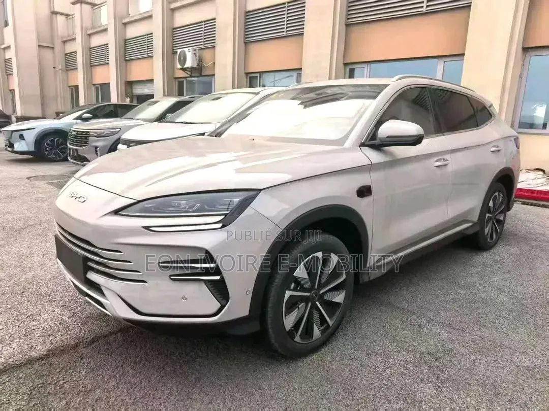 BYD Song Plus 1.5 CVT Hybrid AWD 2024 Beige