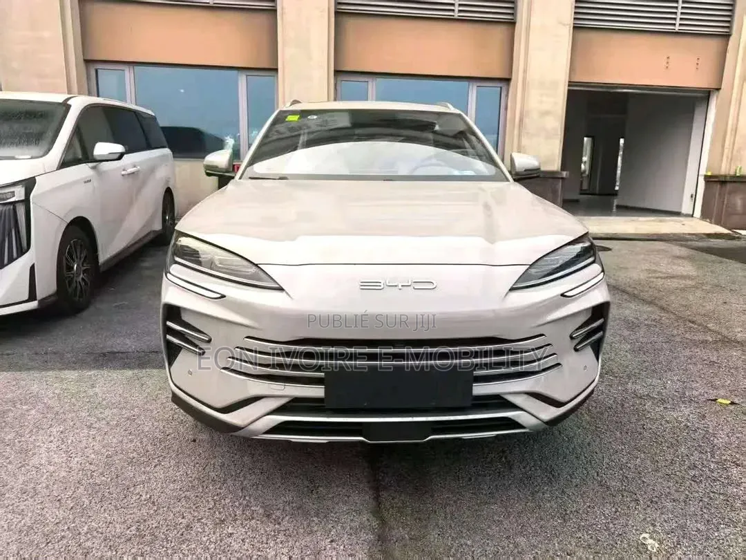 BYD Song Plus 1.5 CVT Hybrid AWD 2024 Beige