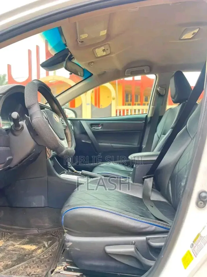 Toyota Corolla 2017 Blanc