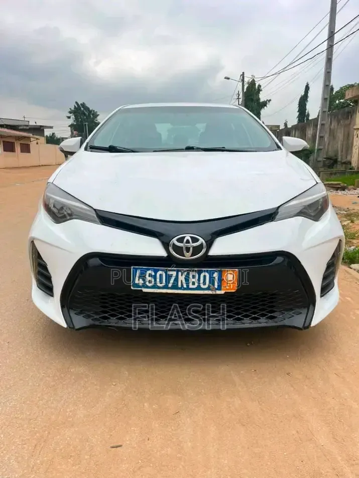 Toyota Corolla 2017 Blanc