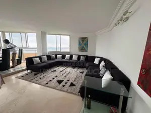 Meublé 3chbre Appartement dans Le Plateau à Louer