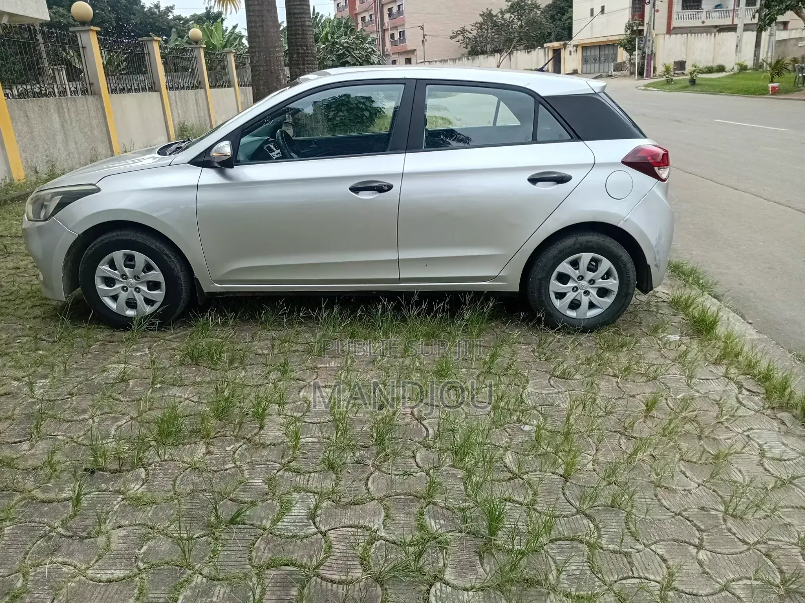 Hyundai i20 2017 Gris