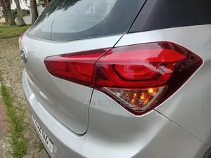 Hyundai i20 2017 Gris