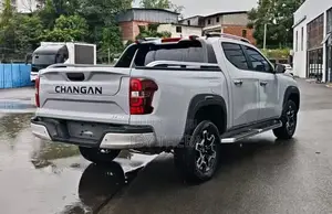 Changan Hunter Plus 2.0 Petrol 4x4 2025 Gris