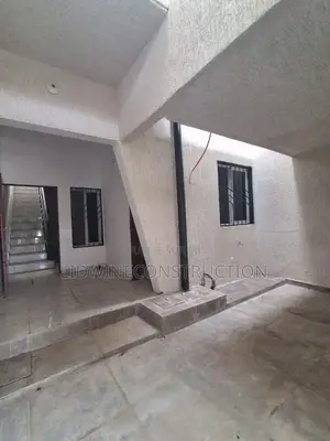 Meublé 4chbre Appartement dans Bingerville à Vendre