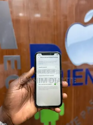 Apple iPhone 11 64 GB Noir