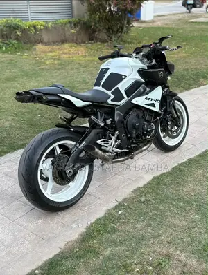 Nouveau Yamaha MT-15 2017 Bleu