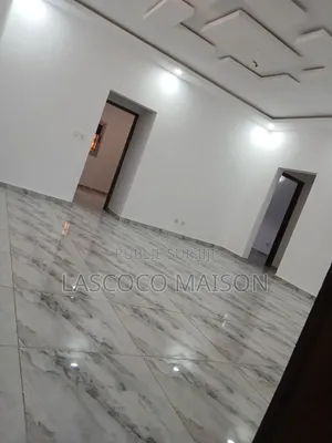 3chbre Appartement dans Lascoco Maison, Cocody à Louer