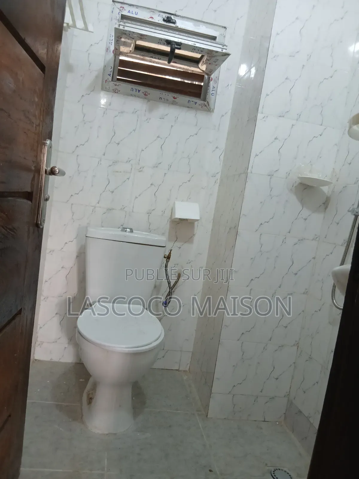 3chbre Appartement dans Lascoco Maison, Cocody à Louer