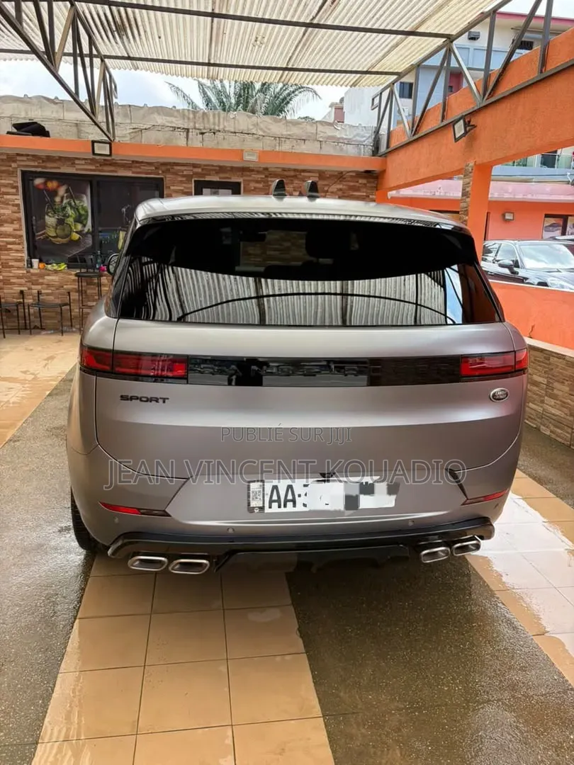 Nouveau Rover Land 2025 Argenté