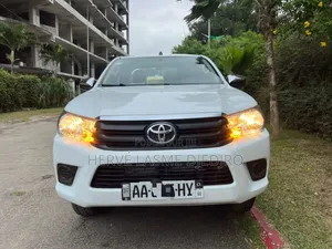 Toyota Hilux 2024 Blanc