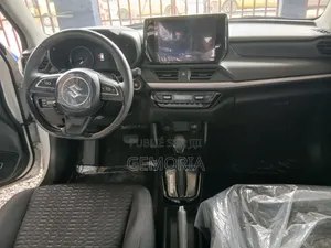 Nouveau Suzuki Swift 2025 Blanc